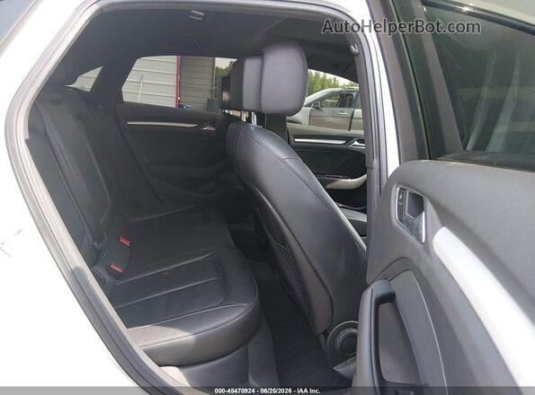 WAUB8GFF5G1055132 2016 AUDI A3 White Widok naklejki z numerem VIN