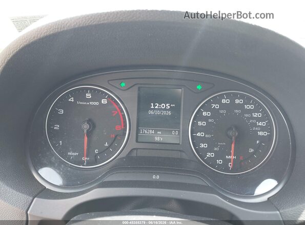 WAUB8GFF8G1065461 2016 AUDI A3 Red Հետևի նստատեղերի տեսք