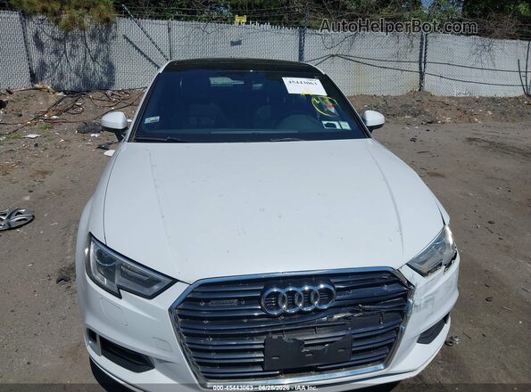 WAUBEGFF7K1016611 2019 AUDI A3 White Սարքավորումների վահանակի տեսք