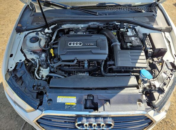 WAUBEGFFXKA081307 2019 AUDI A3 Белый Вид задней части салона
