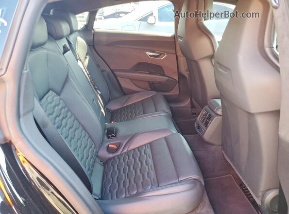 WAUBHBFW2R7901543 2024 AUDI RS Black Հետևի նստատեղերի տեսք