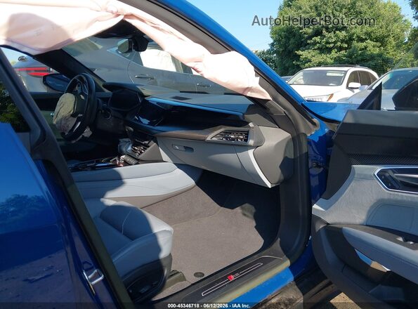 WAUBHBFW9N7904997 2022 AUDI OTHER Dark Blue Front interior view