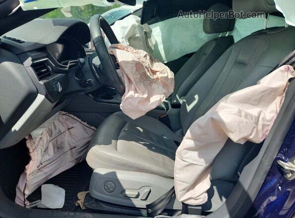 WAUBNCF53KA029517 2019 AUDI A5 Blue Вид салону спереду