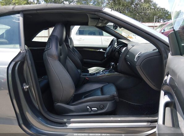 WAUC4AFH0GN003995 2016 AUDI S5 Gray Front interior view