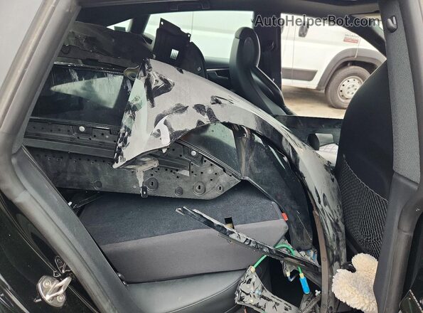 WAUC4CF53PA018256 2023 AUDI S5 Black Vista de los asientos traseros