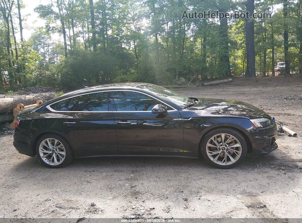 WAUCBCF53NA040261 2022 AUDI OTHER Black Widok wnętrza z tyłu