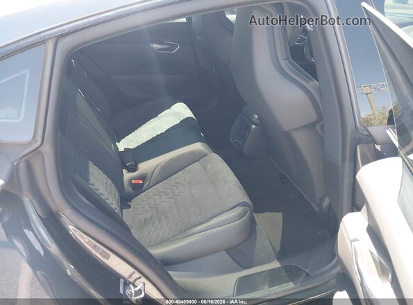 WAUCJBFW5N7008463 2022 AUDI E-TRON Gray VIN sticker view