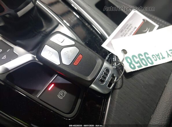 WAUDAAF46MN004560 2021 AUDI A4 Gray Widok deski rozdzielczej