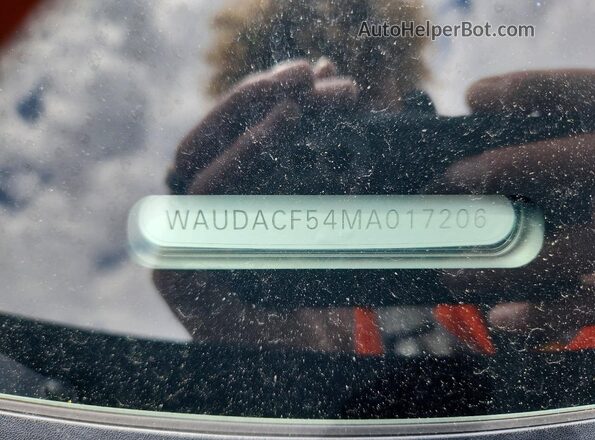 WAUDACF54MA017206 2021 AUDI A5 Black Vista del compartimento del motor