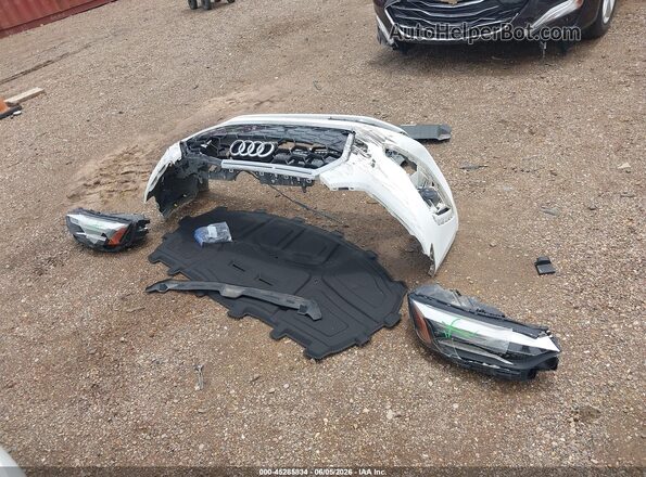 WAUDACF57MA017779 2021 AUDI OTHER Белый Вид щитка приборов