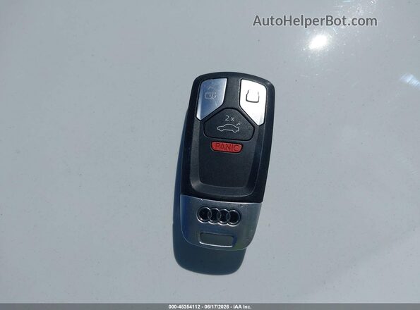 WAUDACF58MA053299 2021 AUDI OTHER Белый Вид панели приборов