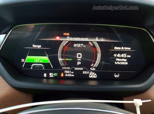 WAUDJBFW9P7006481 2023 AUDI E-TRON Gray Widok zestawu wskaźników