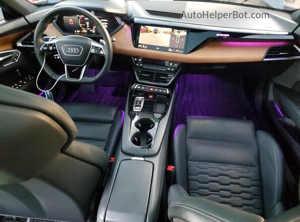 WAUDJBFW9P7006481 2023 AUDI E-TRON Gray Widok deski rozdzielczej