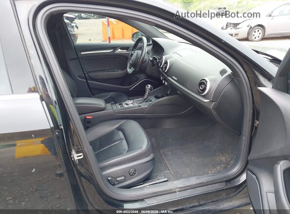 WAUE8GFF3G1071858 2016 AUDI A3 Черный Вид салона спереди