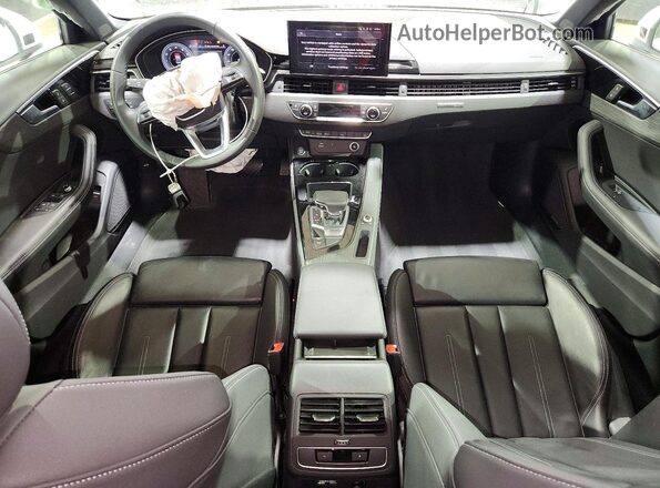 WAUEAAF40RN016845 2024 AUDI A4 White Vista del salpicadero