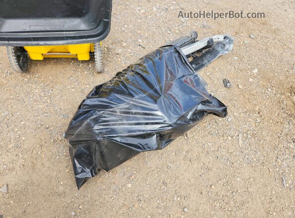 WAUEAAF42MN011140 2021 AUDI A4 Белый 