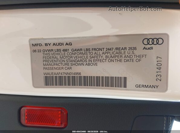 WAUEAAF47NN014956 2022 AUDI A4 White Engine compartment view