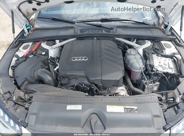 WAUEAAF47NN014956 2022 AUDI A4 White Rear view