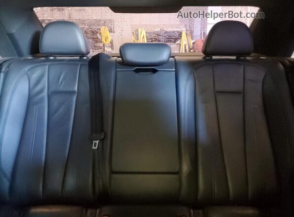 WAUENAF41HN070139 2017 AUDI A4 White Widok tylnych siedzeń