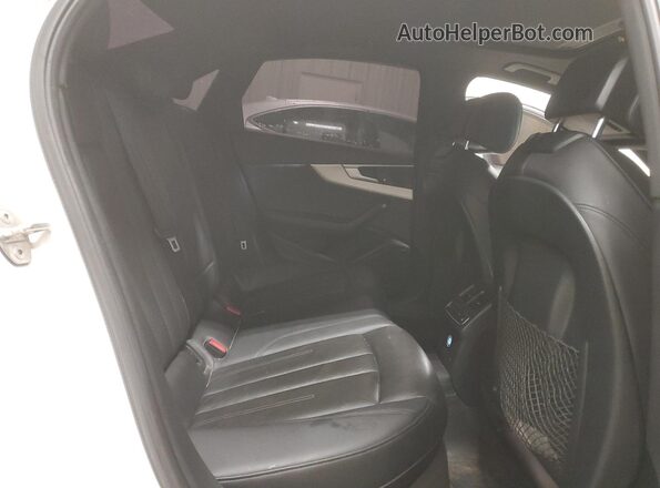 WAUENAF41HN070139 2017 AUDI A4 White Widok wnętrza z tyłu