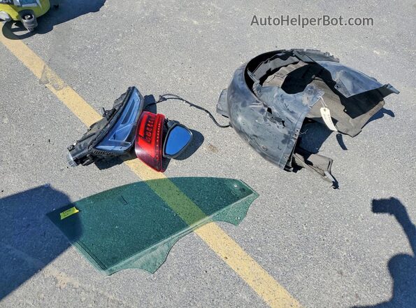WAUENAF43JA132721 2018 AUDI OTHER White Engine compartment view