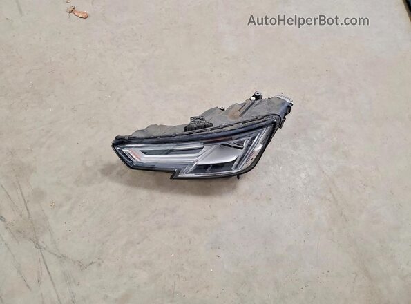 WAUENAF46JA090951 2018 AUDI A4 Silver Вид підкапотного простору
