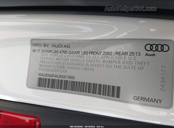 WAUENAF46JN001890 2018 AUDI A4 White Vista del compartimento del motor