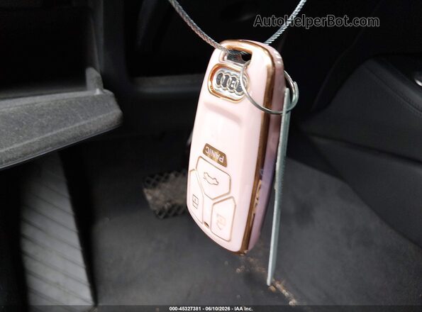 WAUENAF47KA007612 2019 AUDI A4 White Dashboard view