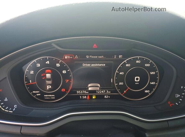 WAUENAF48JA093379 2018 AUDI A4 White 