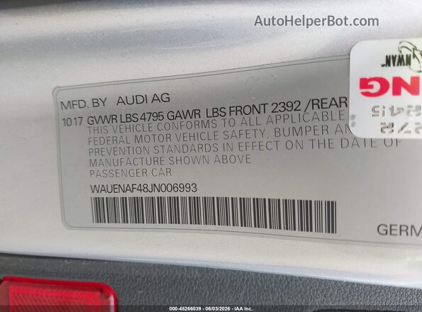 WAUENAF48JN006993 2018 AUDI A4 Silver Widok komory silnika