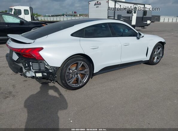 WAUFJBFW1R7004445 2024 AUDI E-TRON White Задня права чверть
