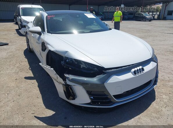 WAUFJBFW4R7004763 2024 AUDI E-TRON White Դիմացի տեսք