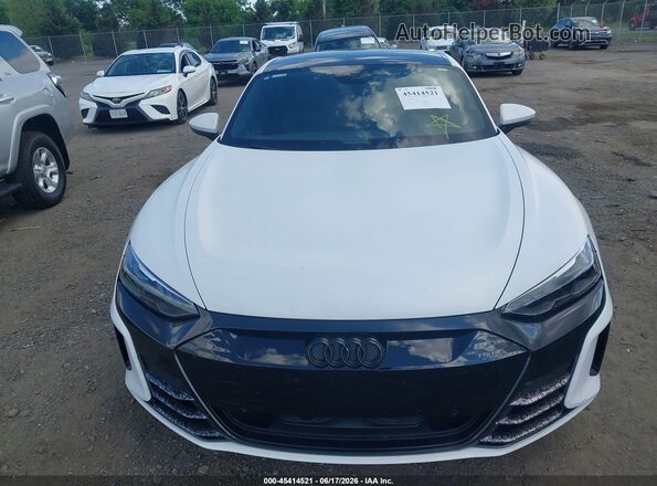 WAUFJBFW5R7004741 2024 AUDI E-TRON White Widok zestawu wskaźników