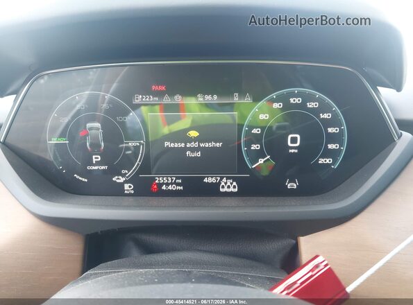 WAUFJBFW5R7004741 2024 AUDI E-TRON White 