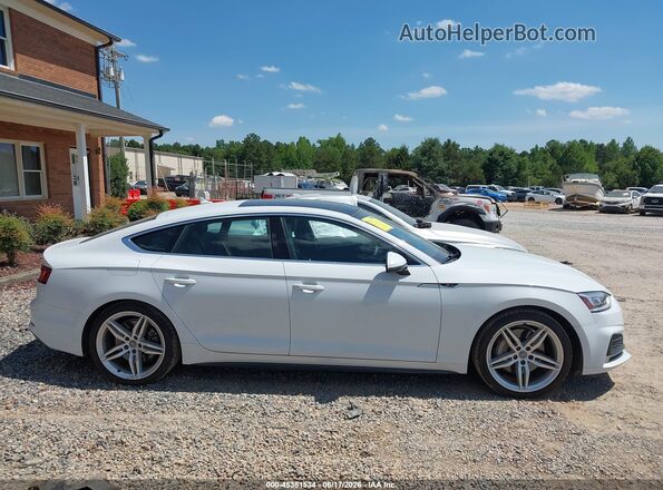 WAUFNDF56JA036418 2018 AUDI A5 White Widok wnętrza z tyłu