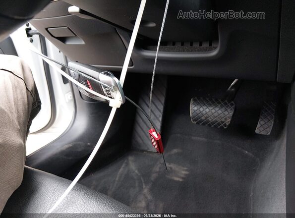 WAUGMAF41KN004211 2019 AUDI A4 White წინა პანელის ხედი