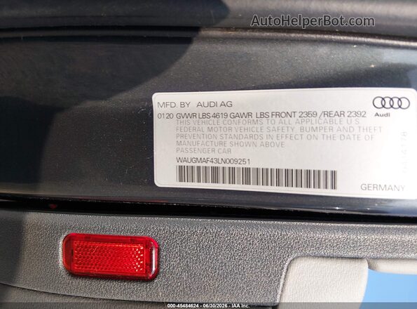 WAUGMAF43LN009251 2020 AUDI A4 Blue Widok komory silnika