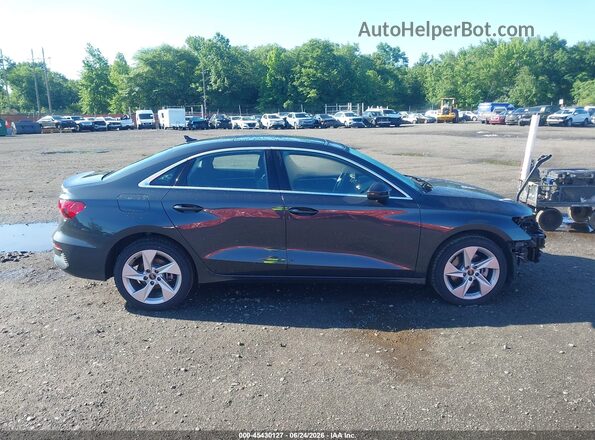 WAUGUDGY9PA139163 2023 AUDI A3 Gray Vista interior trasera