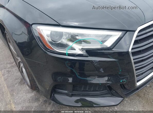 WAUGUGFF8J1021243 2018 AUDI A3 Black Widok z przodu