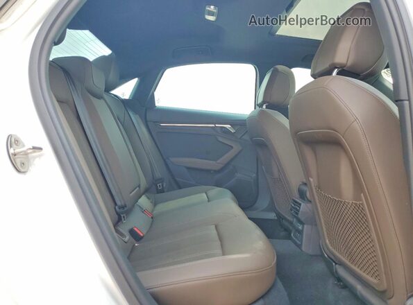 WAUHUDGY7RA014864 2024 AUDI A3 Белый Вид задних сидений