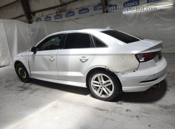 WAUJ8GFF2H1059457 2017 AUDI A3 White 