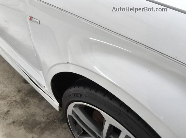 WAUJ8GFF2H1059457 2017 AUDI A3 White 