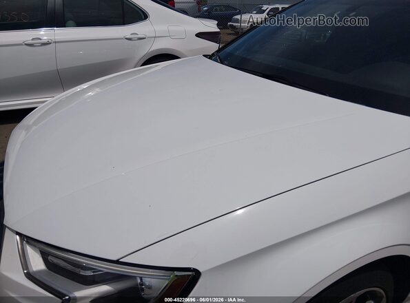 WAUJ8GFF5H1009538 2017 AUDI A3 Белый Вид спереди