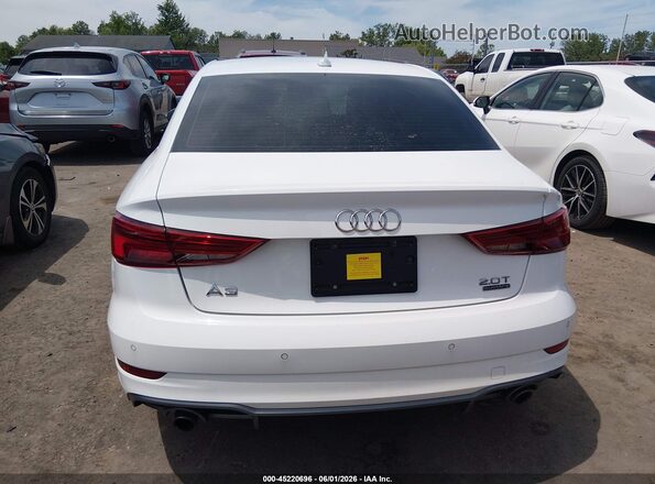 WAUJ8GFF5H1009538 2017 AUDI A3 Белый 