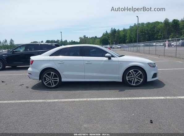 WAUJ8GFF6H1013565 2017 AUDI A3 White Vista interior trasera