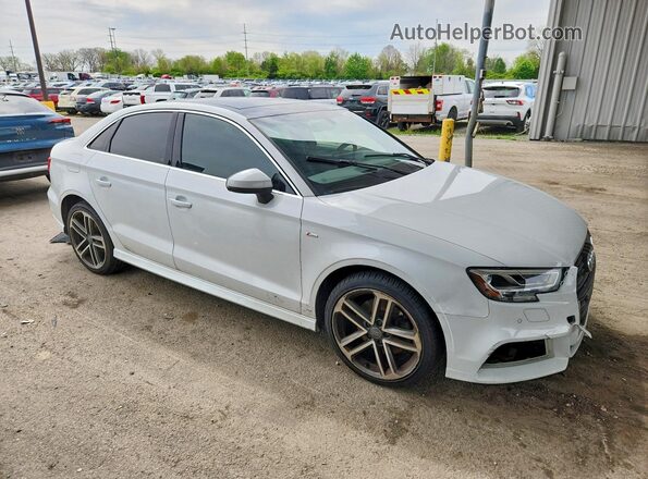 WAUJ8GFF7J1017968 2018 AUDI A3 White Przód prawy