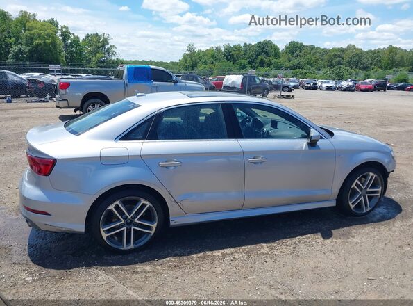 WAUJ8GFFXH1015268 2017 AUDI A3 Silver Vista interior de 360 grados