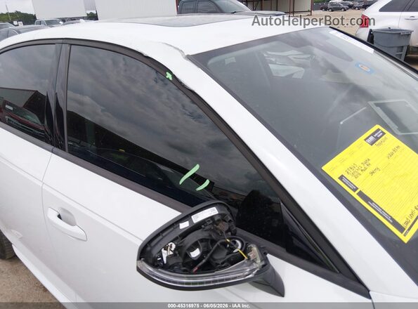 WAUKMAF44JN015356 2018 AUDI A4 White Вид спереду