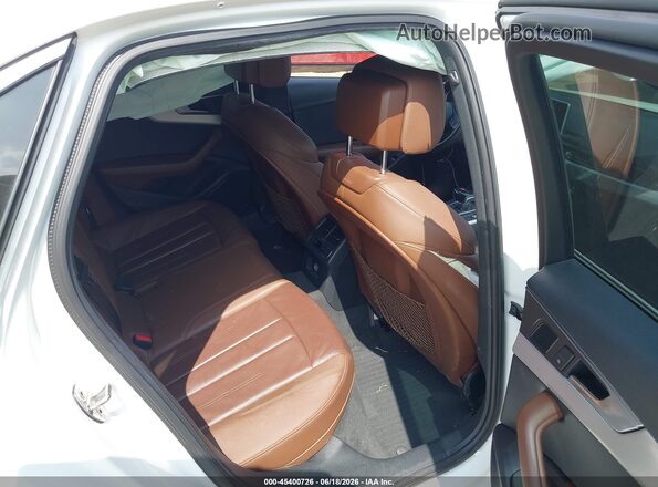 WAULMAF44JA077917 2018 AUDI OTHER Белый Вид наклейки с VIN-кодом