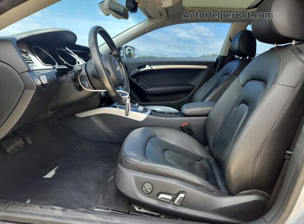 WAUM2AFR1GA034439 2016 AUDI A5 Silver Front interior view